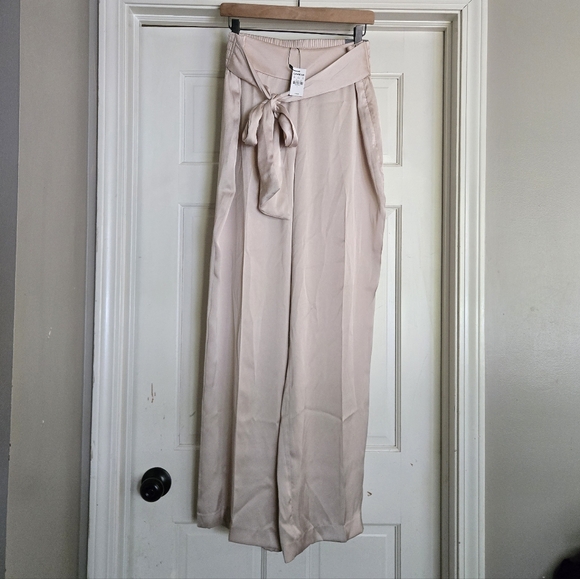 Express High Rise Wide Leg Satin Tie Front Dress Pants NEW Large - Picture 1 of 5